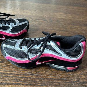 Nike REAX Run 5 - Black & Pink - Women's Size 6 - Never Worn